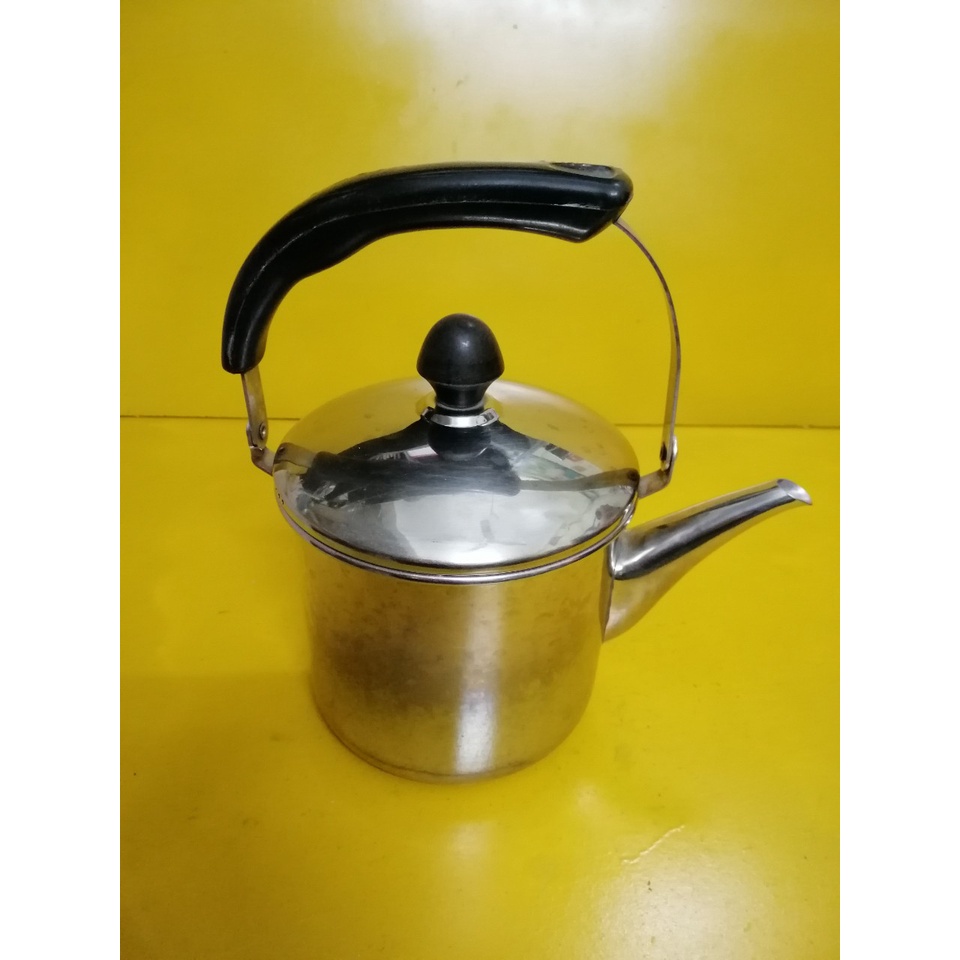 Ấm inox nội địa Nhật (2L) (mã 876), Dùng được bếp từ