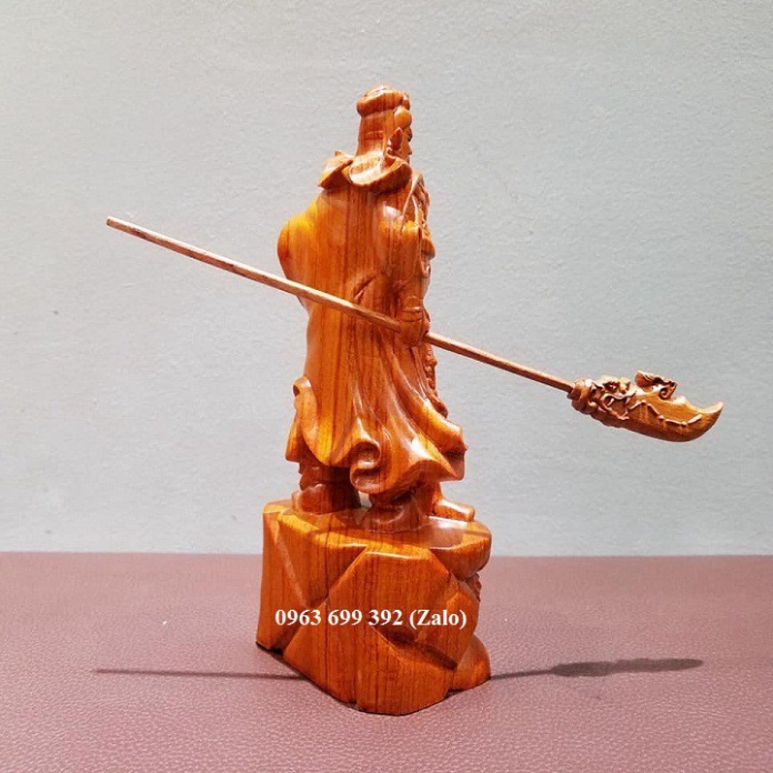 Tượng quan công gỗ hương