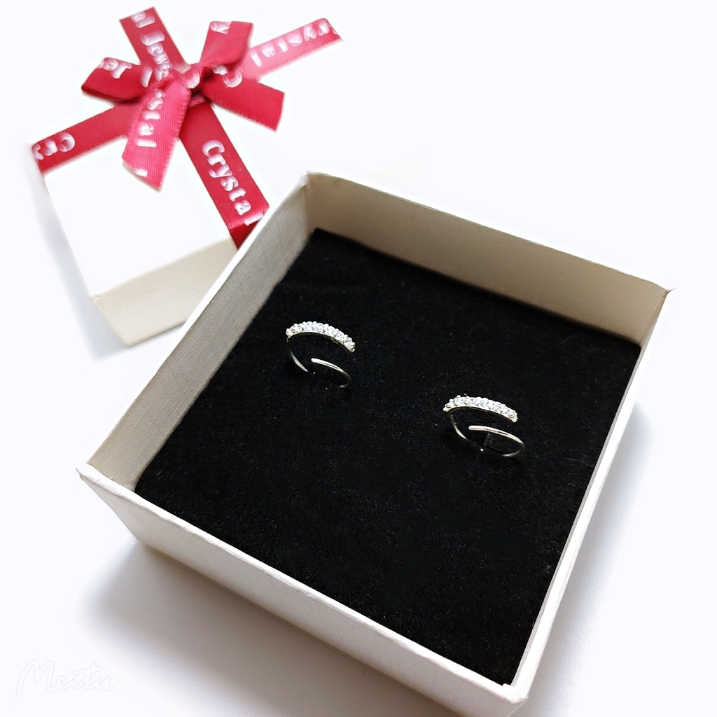Bông tai bạc Bông một hàng đá tròn xoắn vòng xinh xắn Van Jewelry V10157 (giá 1 đôi)