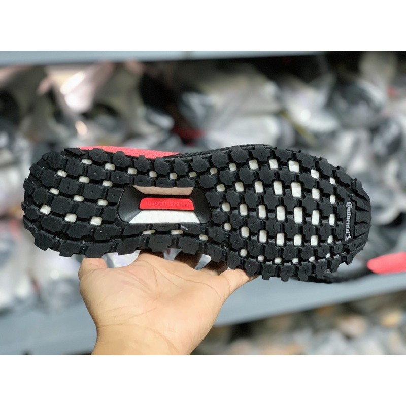 Giày Ultra Boost All Terrain Đen đế vạch Đỏ