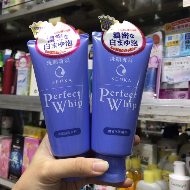 Sữa rửa mặt Perfect Whip