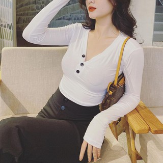 Áo cổ tim nút tay dài