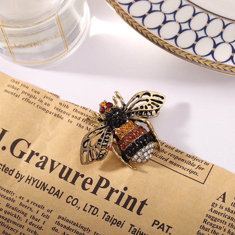 Ghim Cài Áo Hình Con Ong Đính Đá Pha Lê Thời Trang Cho Nam Nữ