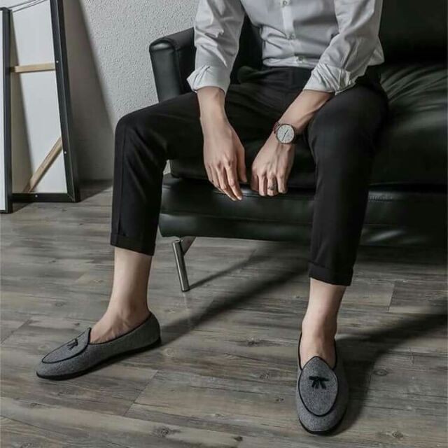 Quần tây đen sắn gấu dáng hàn, dành cho các chàng năng động, trẻ trung | BigBuy360 - bigbuy360.vn