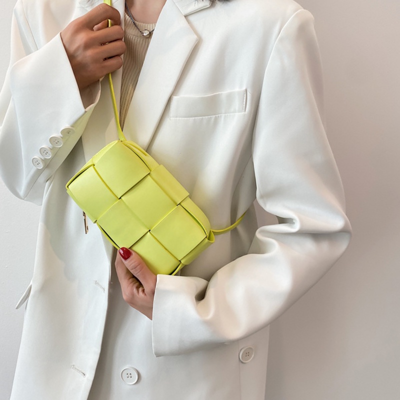 Túi Đeo Chéo Vai Bằng Vải Dệt Hình Trái Bơ mini Dành Cho Nữ