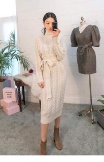 Váy len cổ lọ kiểu dáng tiểu thư