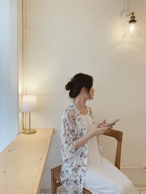 Áo kimono hoa xám | BigBuy360 - bigbuy360.vn