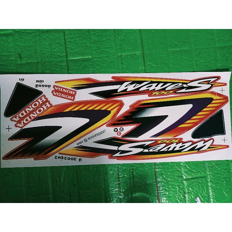 Bộ tem Wave Thái 2002 màu đỏ hàng thái