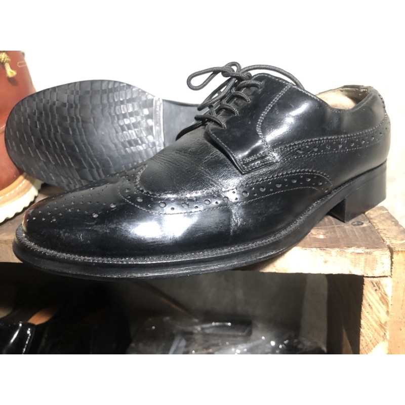 Giày công sở wingtips