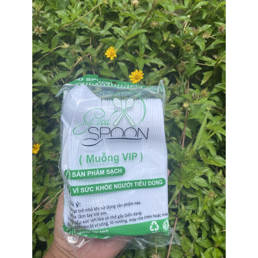Muỗng dài trắng VIP - 100 cái/bịch