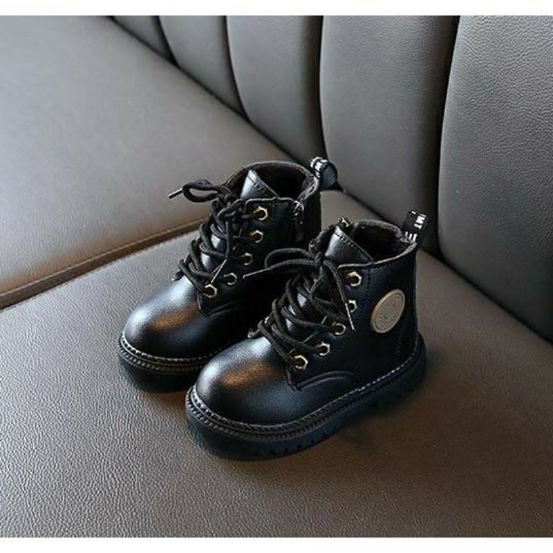 Boot xu cho bé trai, bé gái.