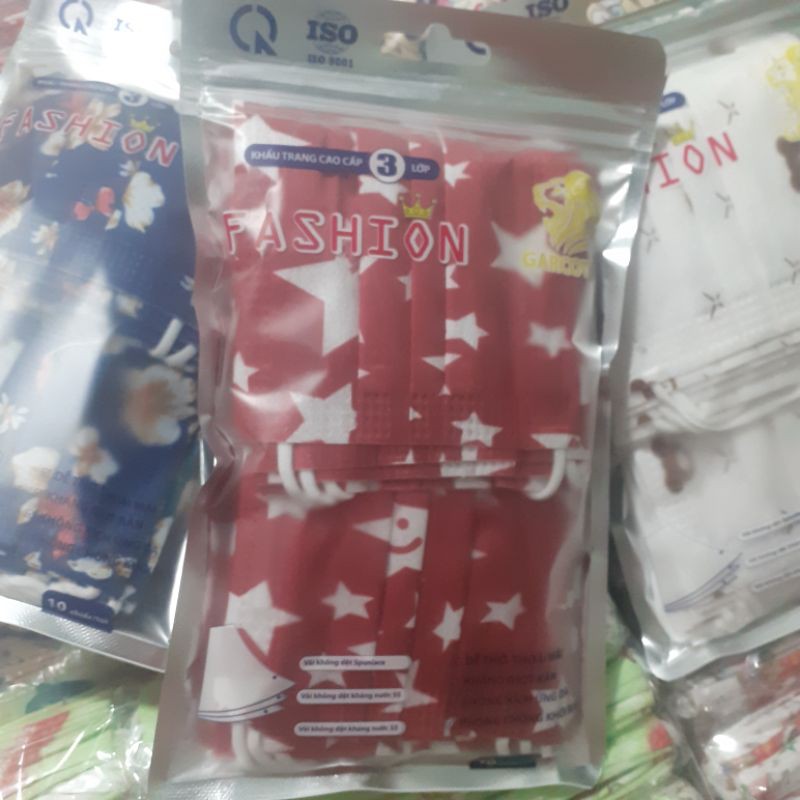 KHẨU TRANG THỜI TRANG GARCOTEX 4 LỚP. Hộp 50 cái | BigBuy360 - bigbuy360.vn