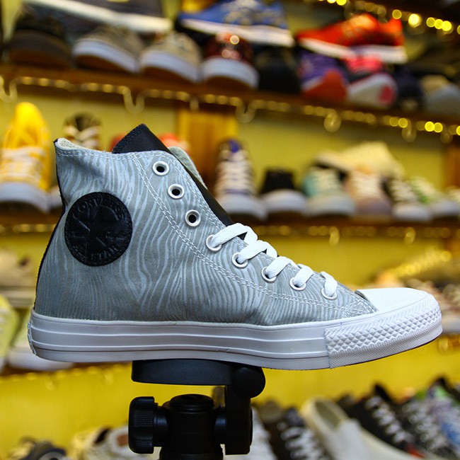 Giày Converse zebra cao cổ vải họa tiết CCVH21