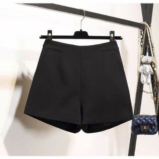 Quần short cạp cao Mã 022