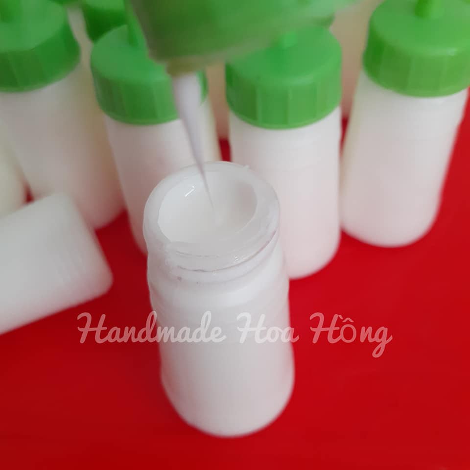 1 hủ keo sữa 30ml / Keo ATM - dùng để dán đồ gỗ, dán giấy, dán dây thừng, dán tường,…Có thể pha keo sữa với nước.