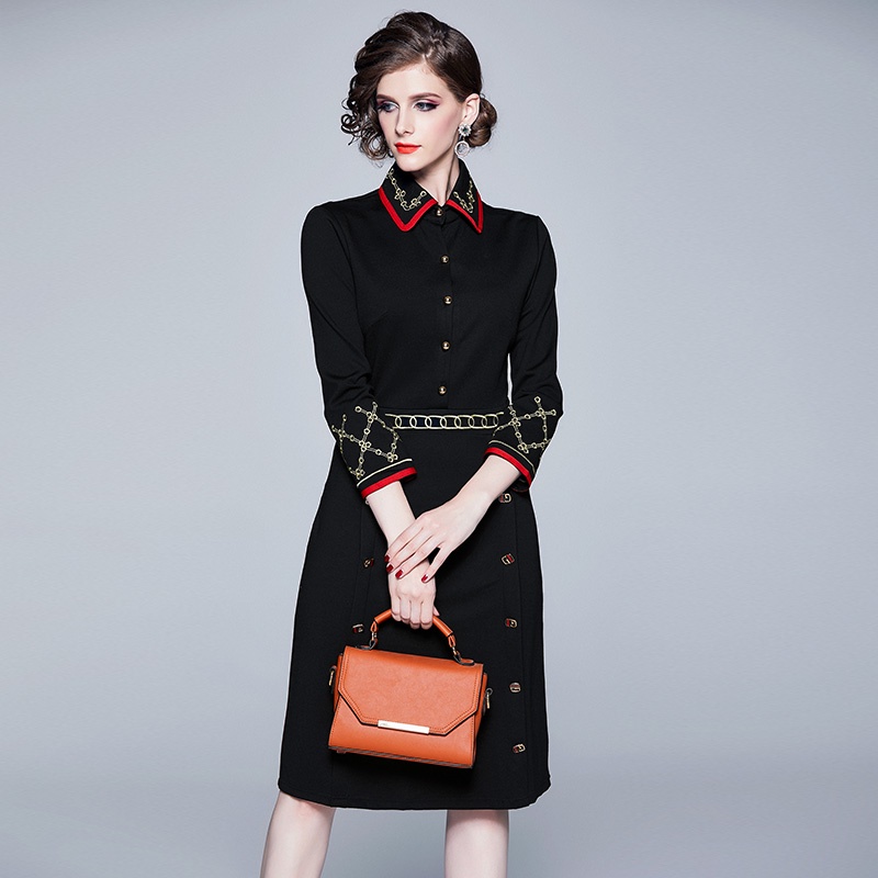 Đầm Midi Cài Nút Thêu Họa Tiết Phong Cách Vintage Chất Lượng Cao Cho Nữ