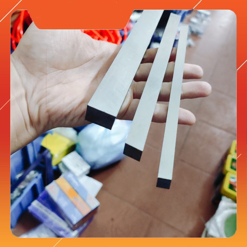 Dao thép gió vuông THDQ size 18x18x200mm, gió vuông 18mm, hàng phổ thông