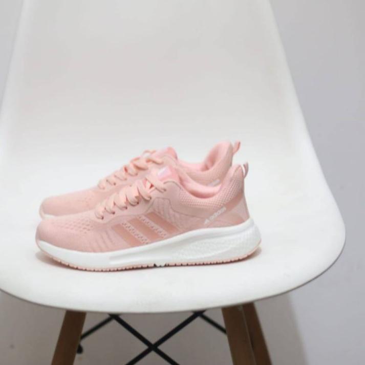 Tiên Tiến! Giày Thể Thao Nữ Cỡ Lớn Adidas Chất lượng hàng hóa. Cỡ 3641. Giao Hàng Miễn Phí ✓