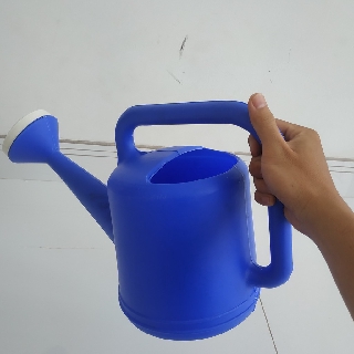 Bình Tưới Cây 5 Lít Cầm Tay