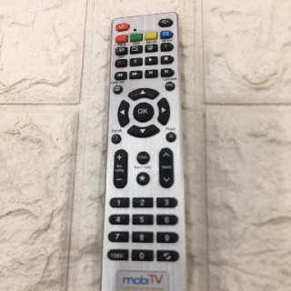 Khiển mobi TV kèm pin thỏ