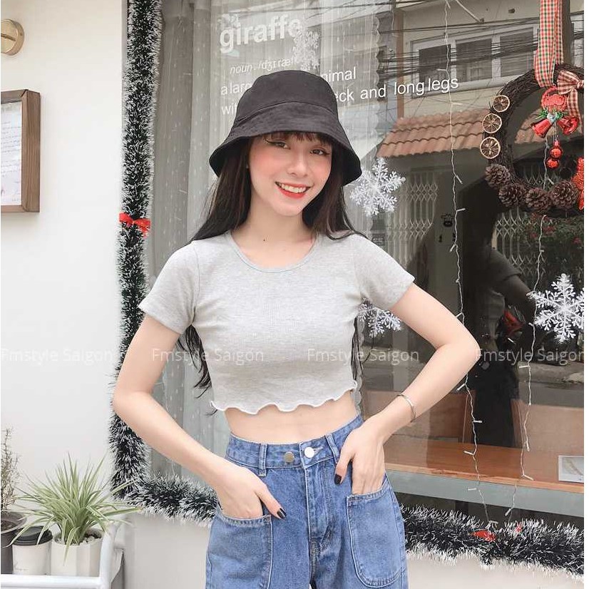 [Mã WASKT410K giảm 10K đơn 50K] Áo thun tay ngắn crop cuốn biên ulzzang thời trang nữ Fmstyle Saigon 20TU11T371306