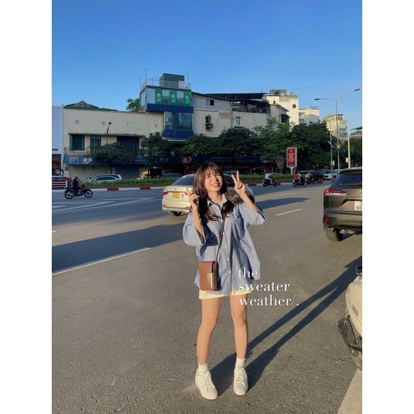 Áo sơ mi nữ tay lỡ chất thô mềm form oversize hoạ tiết kẻ sọc ver2 - The Sweater Weather | BigBuy360 - bigbuy360.vn