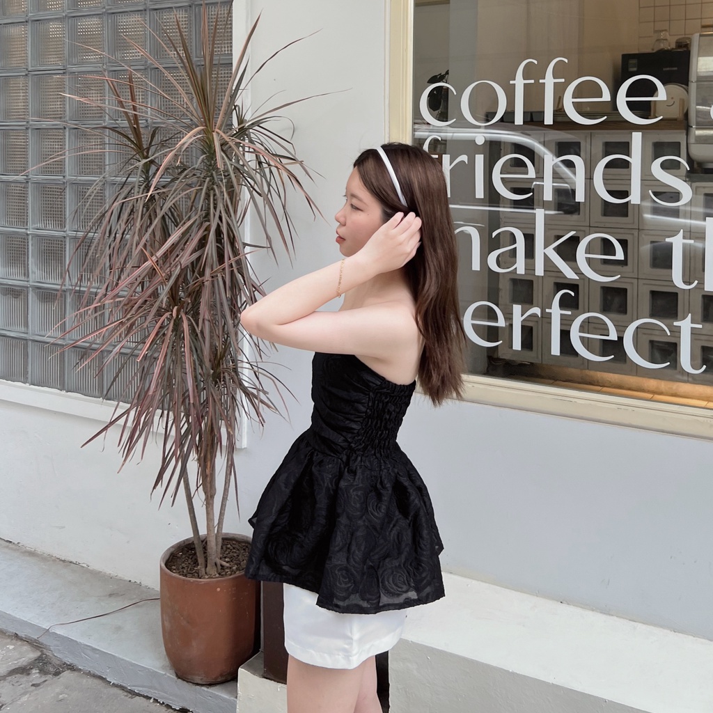 Áo cúp bồng kèm tay trễ vai xoè dúm ngực phong cách tiểu thư vải tơ voan thiết kế Bonheur Hera Top