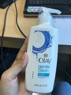 Sửa rửa mặt Olay Gentle Clean Foaming Cleanser