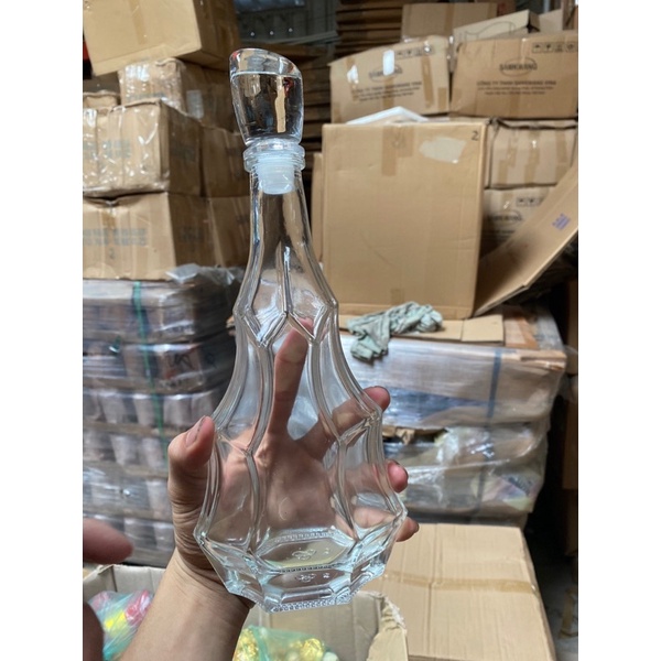 Chai thuỷ tinh đựng rượu cao cấp 500ml hình cây thông
