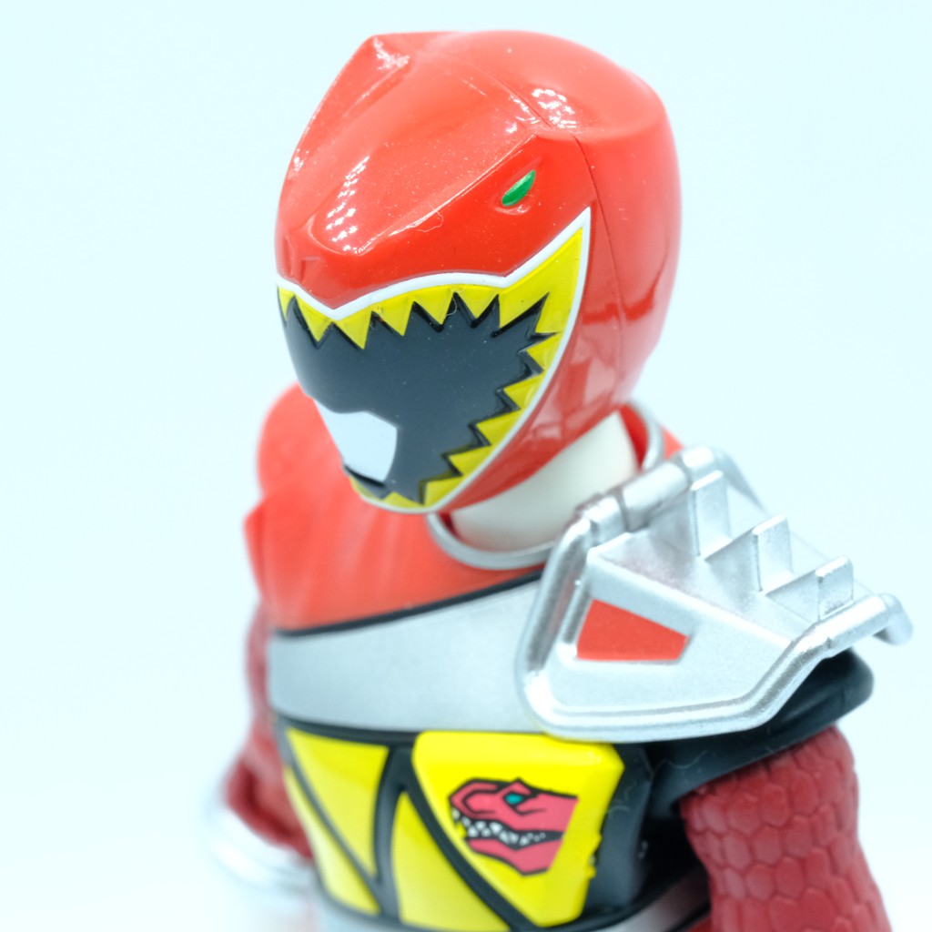 Mô hình SHF Kyoryu Red Chính hãng Bandai S.H.Figuarts Zyuden Sentai Kyoryuger Có ảnh thật hàng cực đẹp siêu nhân