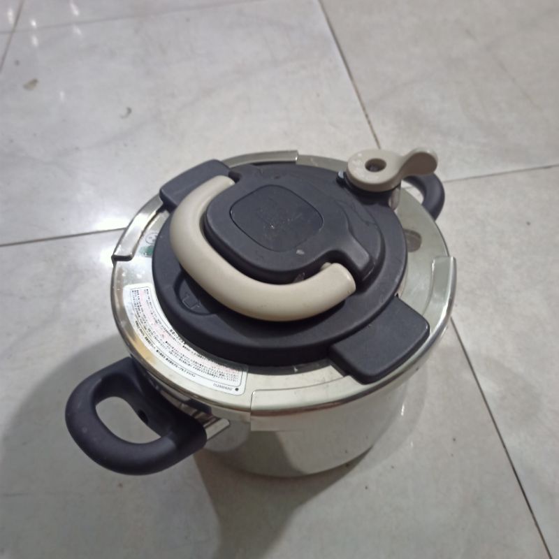nồi áp suất Pháp hiệu Tfal 4 lit