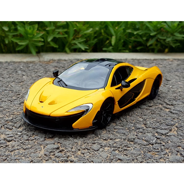 Xe mô hình McLaren P1 tỉ lệ 1:24 (hãng Rastar)