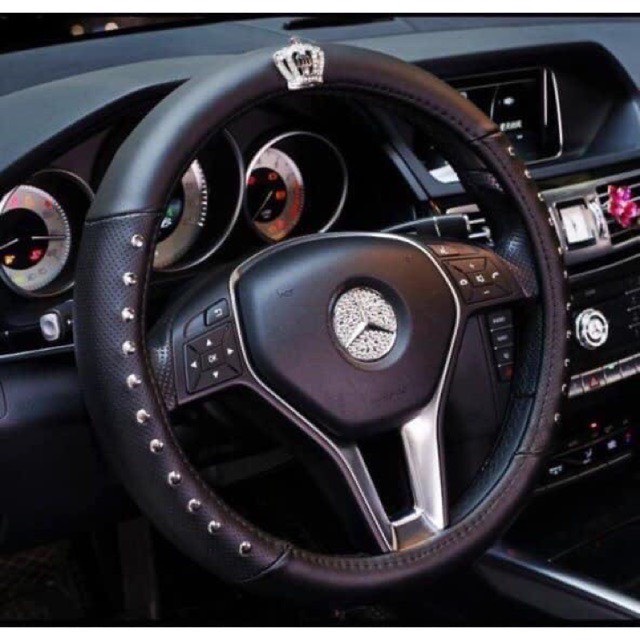 Bọc vô lăng ô tô Da cao cấp Hoa Trà , Vương Miện , Thiên Nga - Bọc vô lăng xe hơi cao cấp