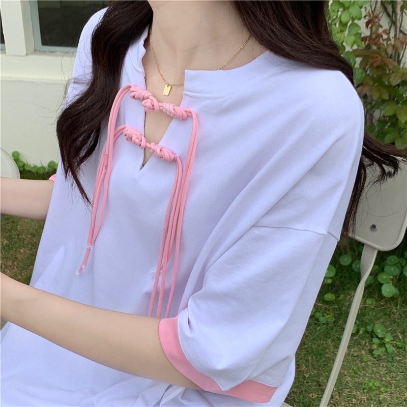 Áo thun Ielgy ngắn tay cổ chữ v màu sắc tương phản phong cách hàn quốc cho nữ