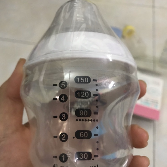 Bình sữa Tommee Tippee