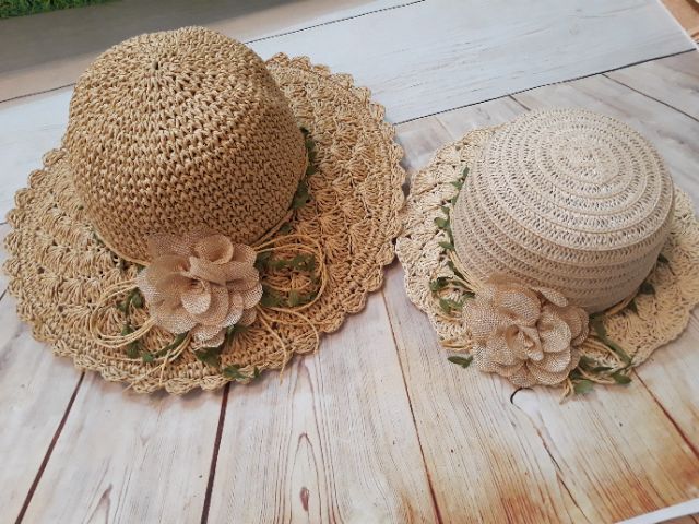 2 mũ móc cho mẹ và bé