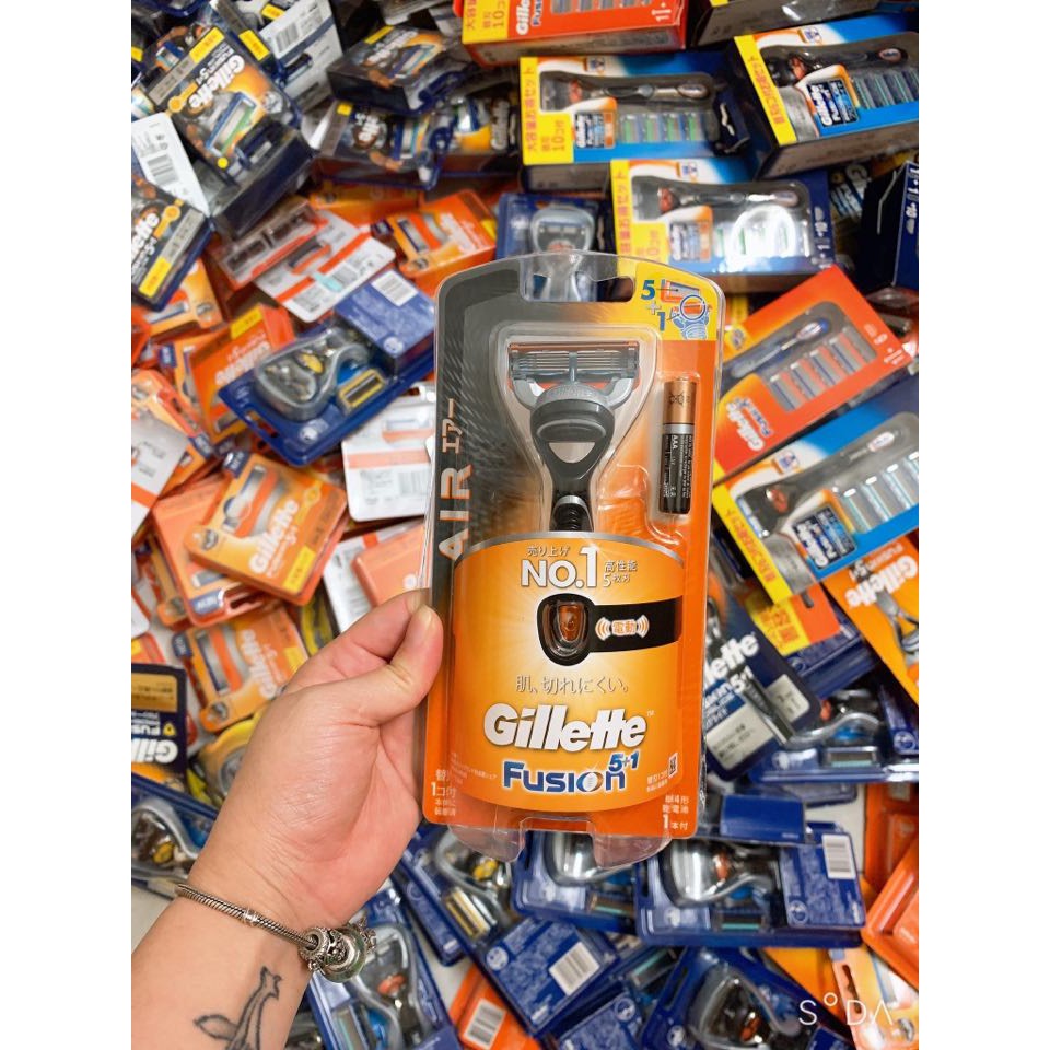 Cán dao pin dao cạo râu Gillette Fusion 5+1 Nhật bản ( sản phẩm như hình)