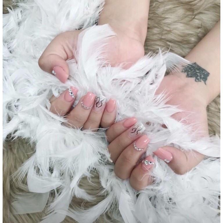 Dây lông vũ trắng - đạo cụ chụp nail