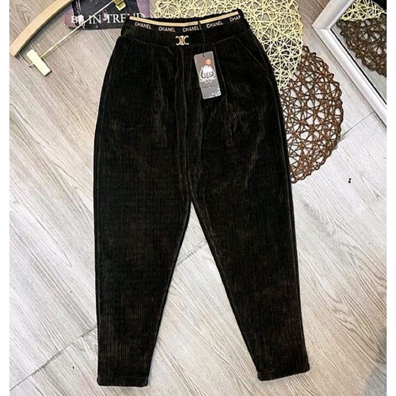 Quần baggy nhung tăm cạp chun chữ loại 1 dày đẹp thời trang cho nữ trẻ trung phong cách tôn dáng dễ phối đồ T.CHIC