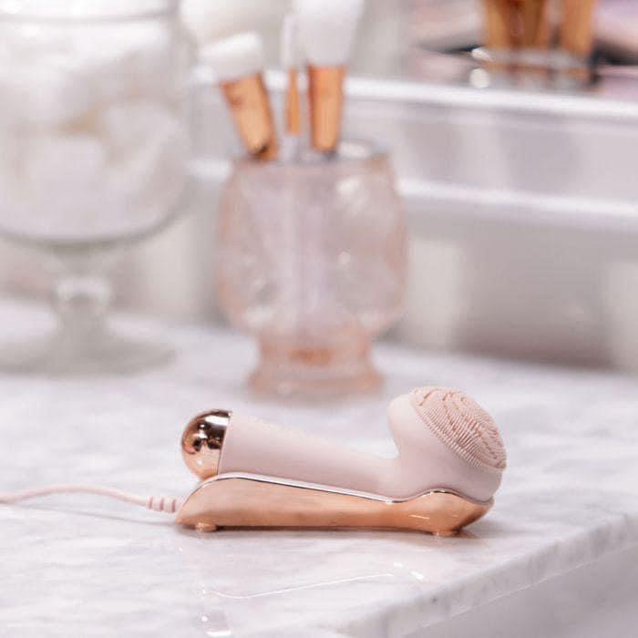 Máy Rửa Mặt Tẩy Tế Bào Chết NewSeaSon F0186