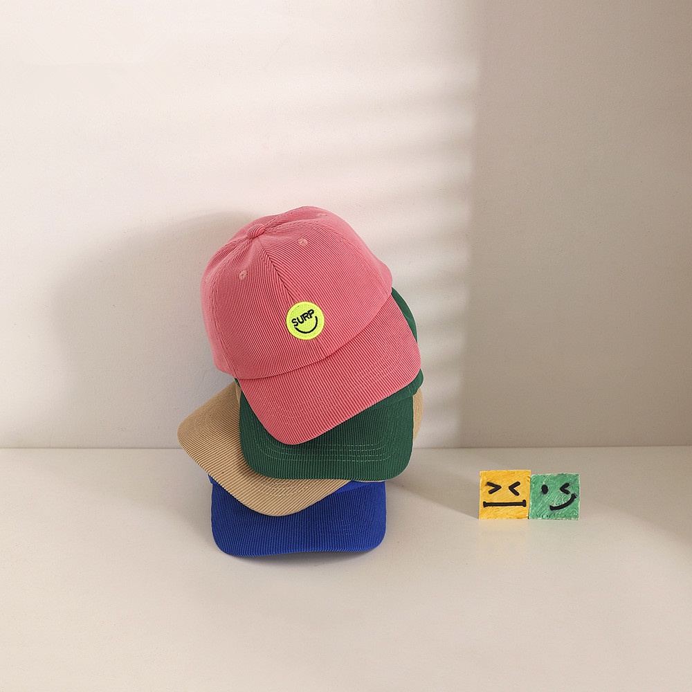Mũ Lưỡi Trai Nhung Thêu Chữ Mặt Cười Phong Cách Hàn Quốc Mới Cho Bé