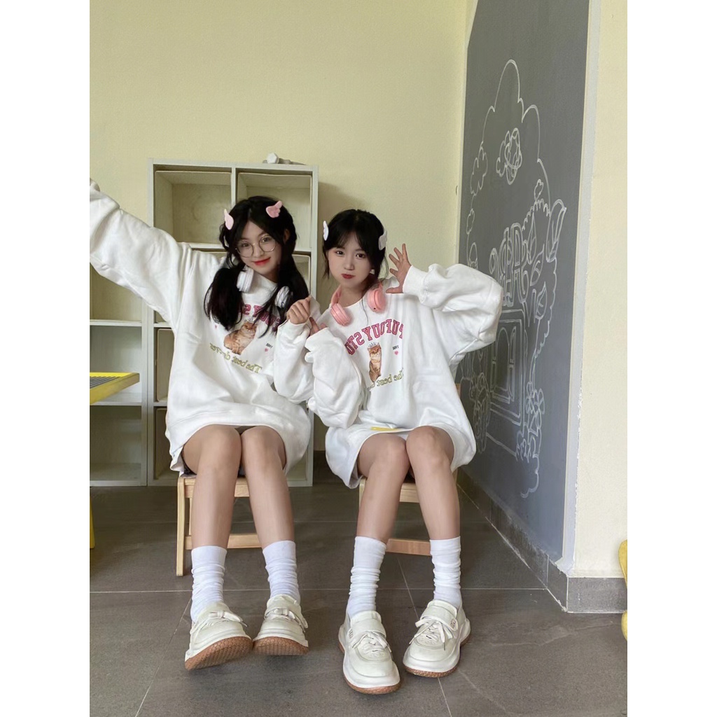 Áo Sweater Cổ Tròn Dáng Rộng In Hình Mèo Đội Vương Miện Dễ Thương Kiểu Mỹ