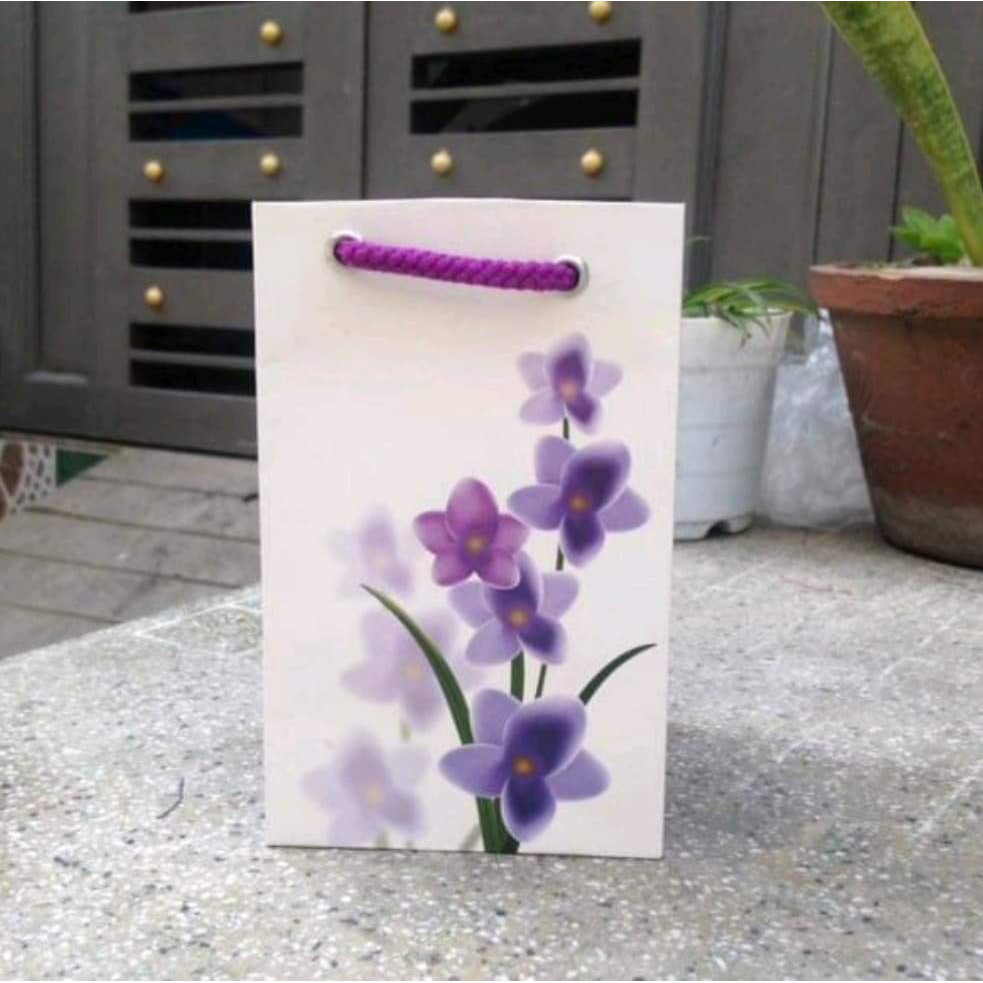 20 giấy đựng mỹ phẩm cán mờ