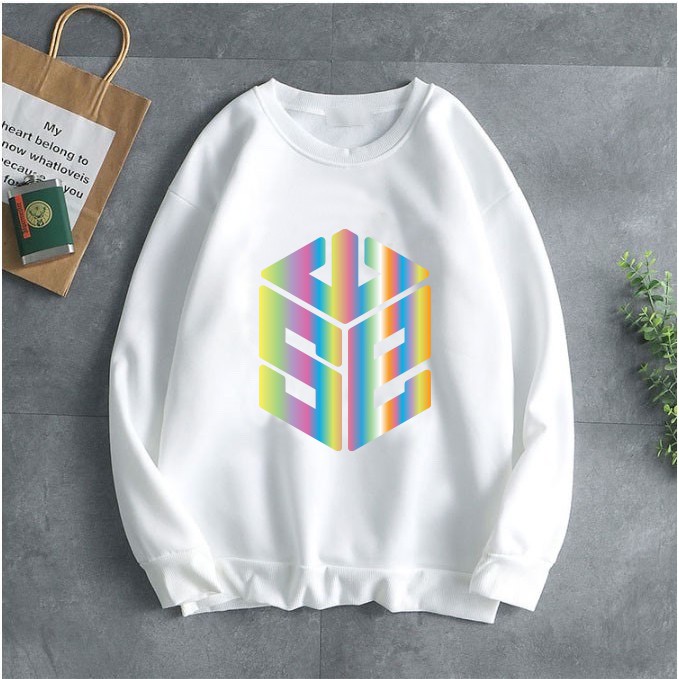 Áo Sweeter Nỉ Trơn Dài Tay Hình Khối Lập Phương Phản Quang | BigBuy360 - bigbuy360.vn