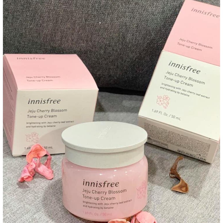 Kem Dưỡng Hoa Anh Đào Nâng Tone Da Tức Thì Innisfree Jeju Cherry Blossom Tone Up Cream - Chip Skincare