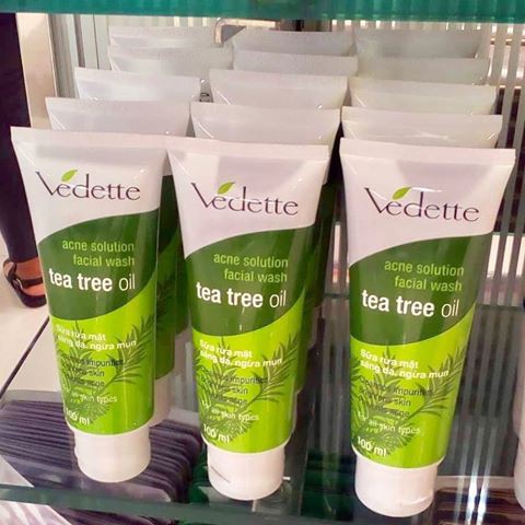 Combo Sữa Rửa Mặt, mặt nạ ngừa mụn Sáng Da, Ngừa Mụn VEDETTE Acne Solution Facial Wash TeaTree Oil | BigBuy360 - bigbuy360.vn