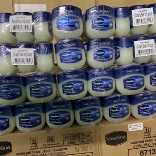 Sáp dưỡng ẩm Vaseline 100% pure petrojeum jelly dùng mặt, môi toàn thân cực tốt. Giảm nứt nẻ môi, khô da, tróc da rắn