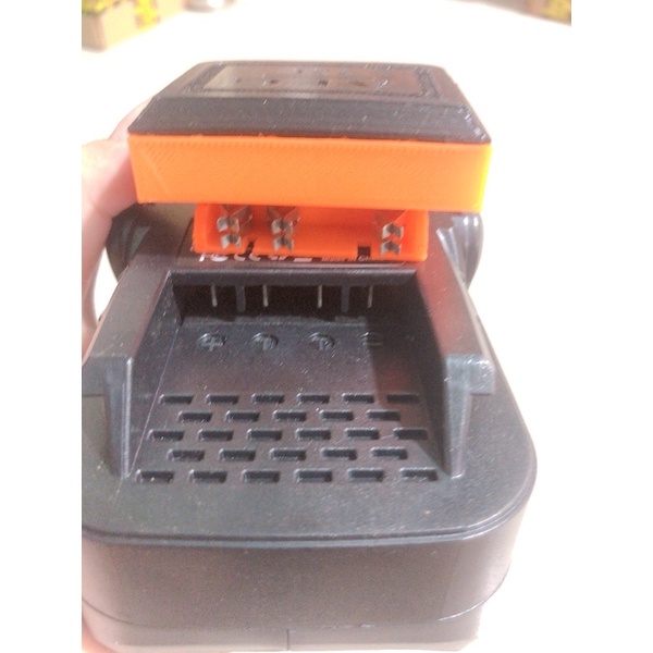 Đế sạc EAG /RIDGID USB Dc 18v có công tắc ,adrapter thay thế sạc zin