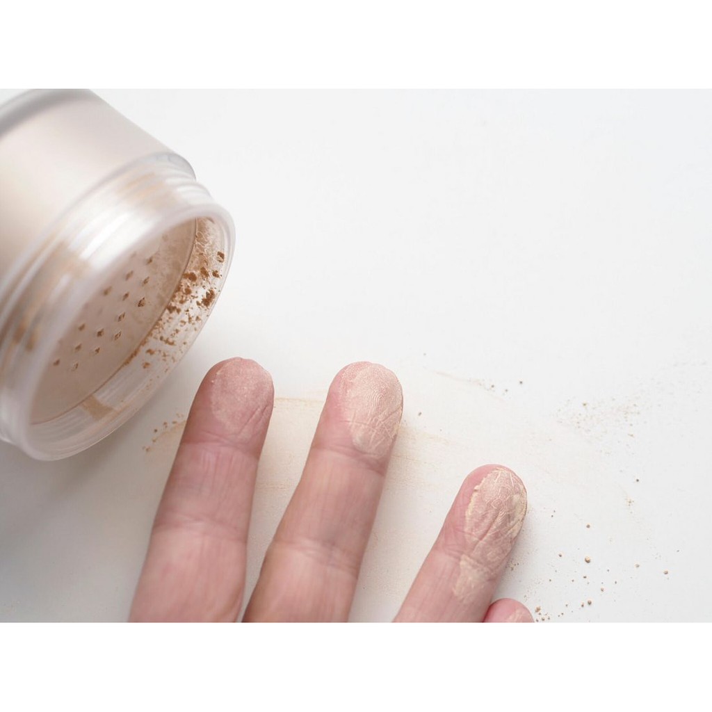 Phấn bột kiềm dầu Laura Mercier Translucent | BigBuy360 - bigbuy360.vn