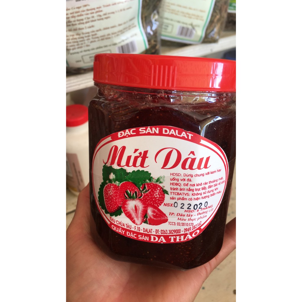 MỨT DÂU TÂY THƠM NGON- ĐẶC SẢN ĐÀ LẠT- HŨ 500G - KHÔNG CHẤT TẠO MÀU